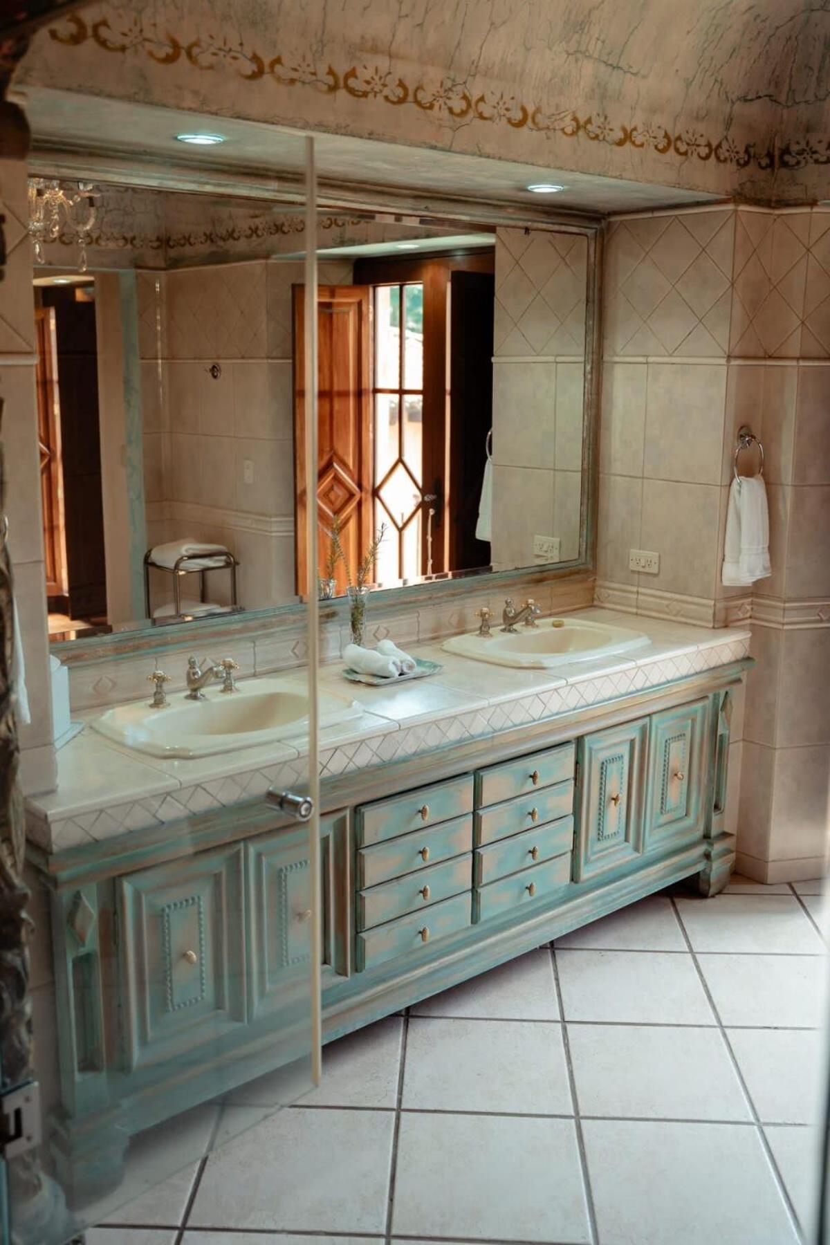 أنتيغوا غواتيمالا Sharazade - Boutique Stay Pool Magical Setting المظهر الخارجي الصورة